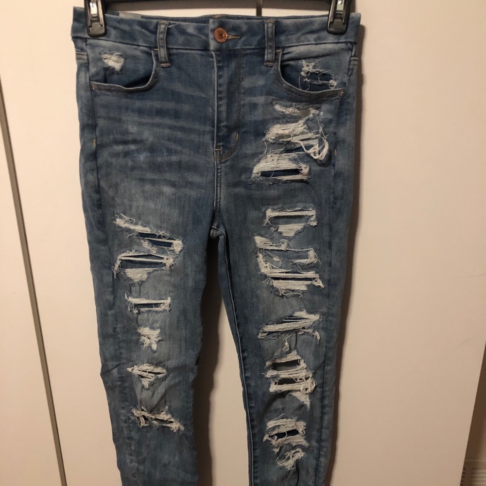 American eagle ripped jeans